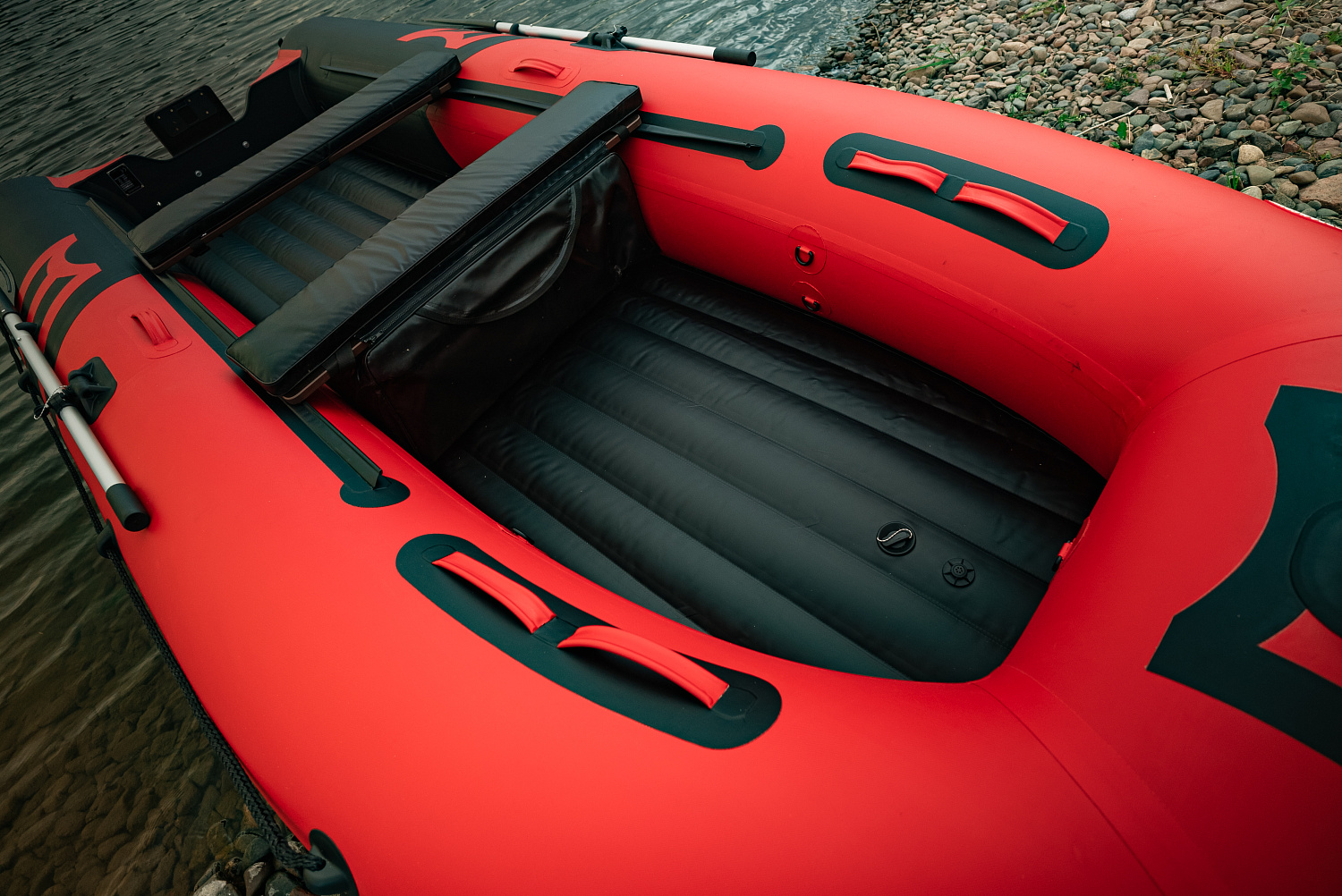 Лодка MISHIMO RIVER JET 390 под водомет в Южно-Сахалинске