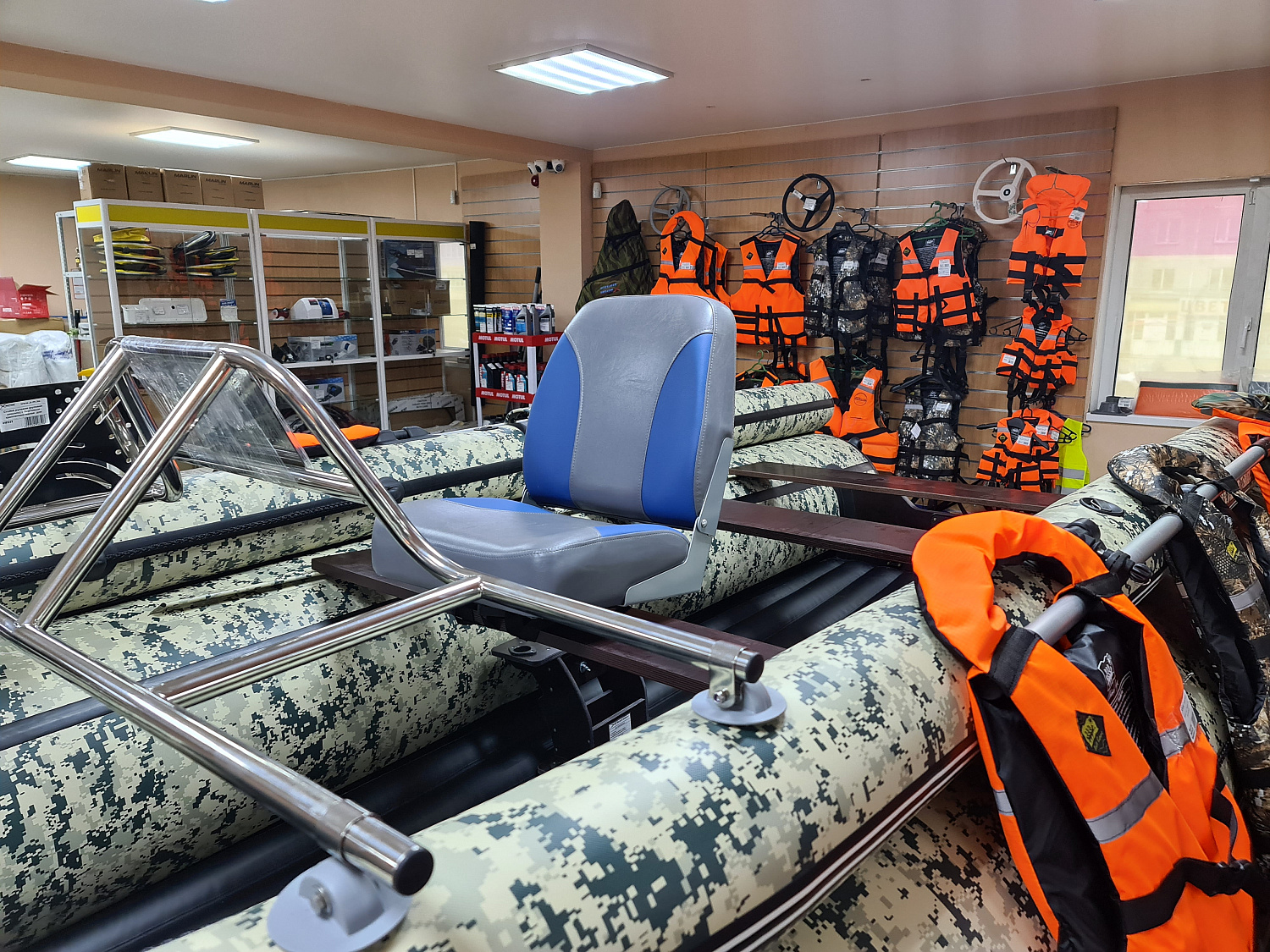 КРЕСЛО МЯГКОЕ РАСКЛАДНОЕ С ПОВОРОТНЫМ МЕХАНИЗМОМ ДЛЯ ЛОДОК в Южно-Сахалинске