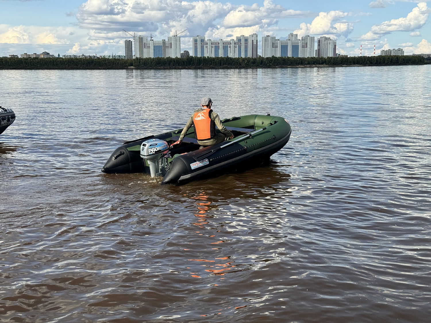 Лодка MISHIMO BIG FLOOR 380 в Южно-Сахалинске