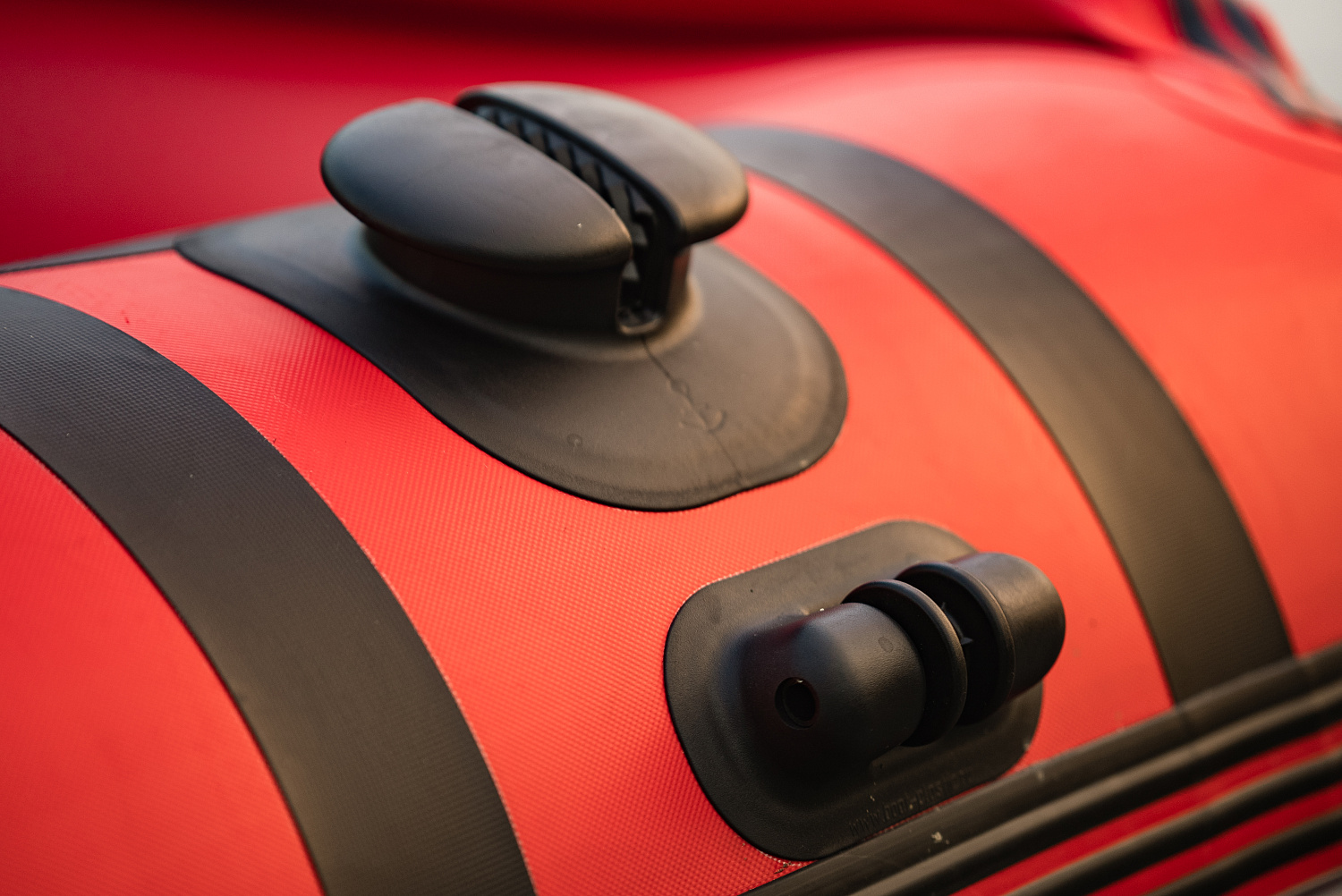 Лодка MISHIMO RIVER FJET PRO 430  под водомет в Южно-Сахалинске