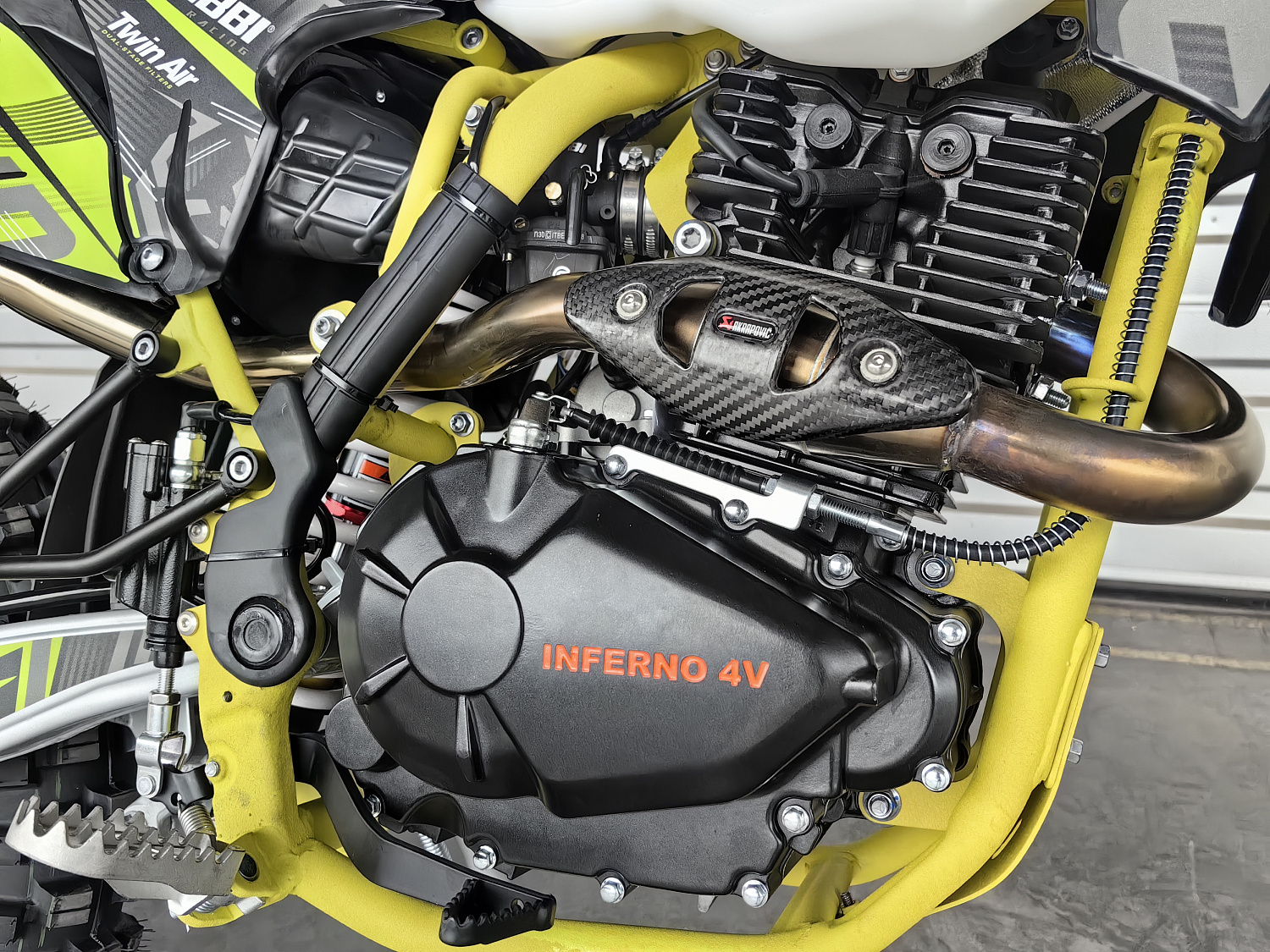 Кроссовый мотоцикл PROMAX INFERNO 380 (4 valves, 6 gears) в Южно-Сахалинске