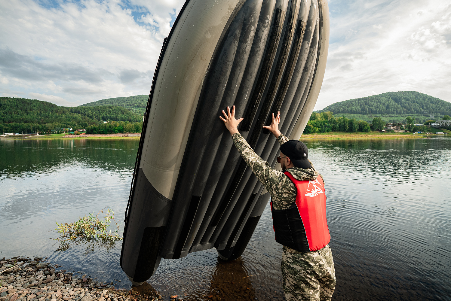 Лодка MISHIMO RIVER JET 390 под водомет в Южно-Сахалинске