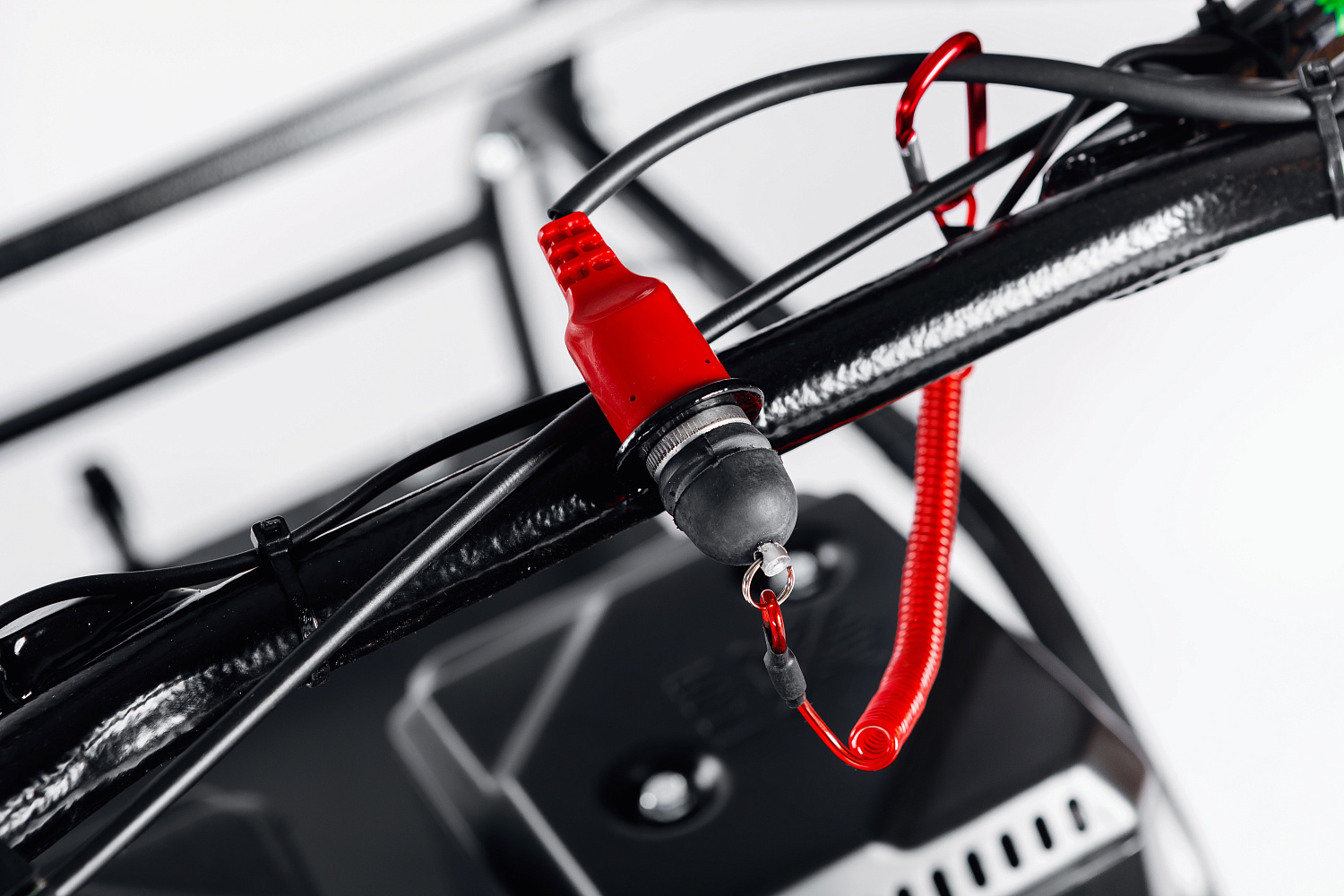 МОТОБУКСИРОВЩИК IKUDZO LONG 2.0 1700/500 EKR15 в Южно-Сахалинске