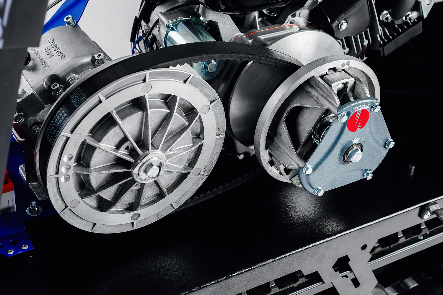 МОТОБУКСИРОВЩИК IKUDZO LONG 2.0 1700/500 EKR15 в Южно-Сахалинске