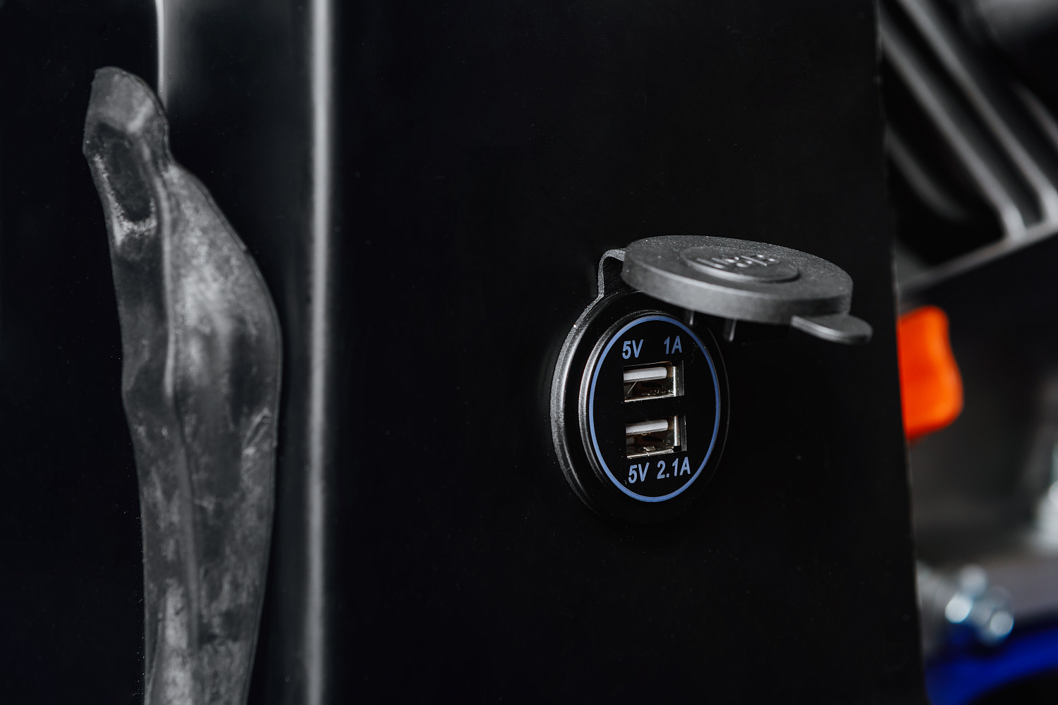 МОТОБУКСИРОВЩИК IKUDZO LONG 2.0 1700/500 EKR15 в Южно-Сахалинске