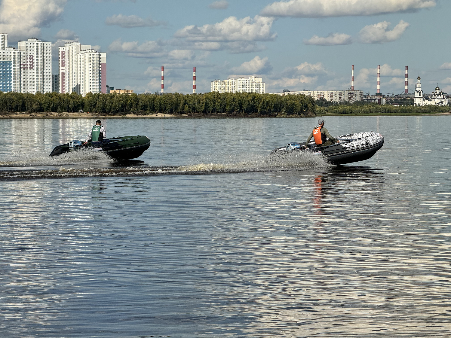 Лодка MISHIMO BIG FLOOR 440 в Южно-Сахалинске