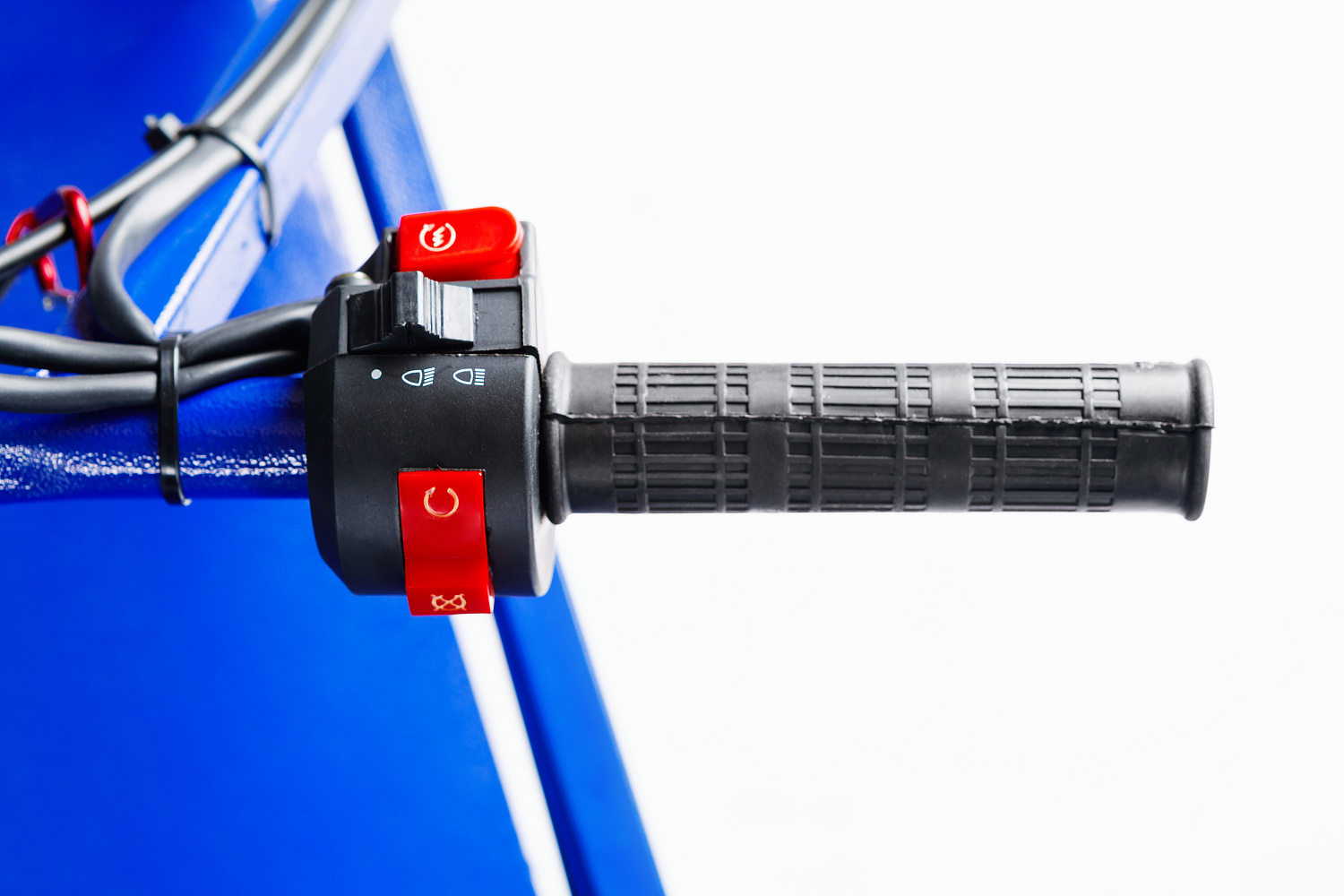 МОТОБУКСИРОВЩИК SNOW DOG 9 л.с. в Южно-Сахалинске